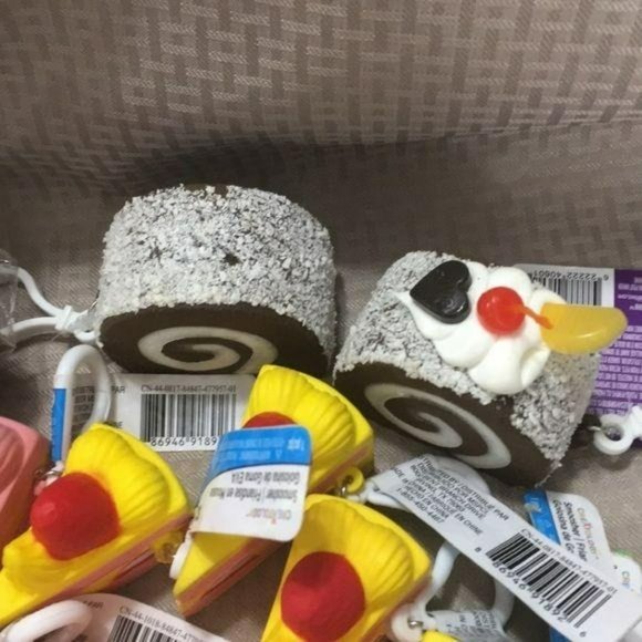 Orb Odditeez Cake Candy Keychain Lot Cupcakes Pies Ice Cream Food Key Chain - Picture 8 of 13